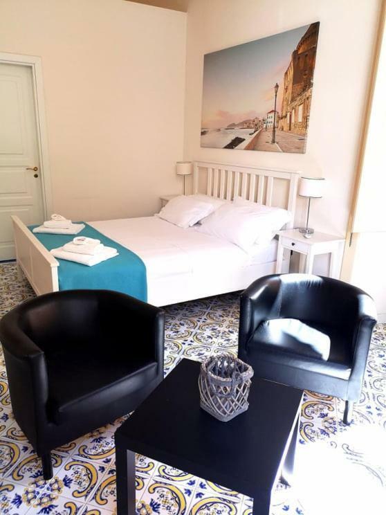 Bed and Breakfast L'Infinito Salerno Exterior foto