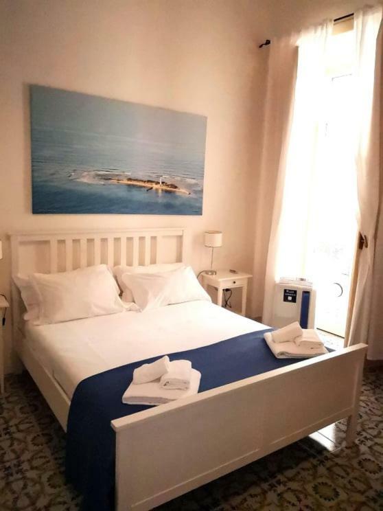 Bed and Breakfast L'Infinito Salerno Exterior foto