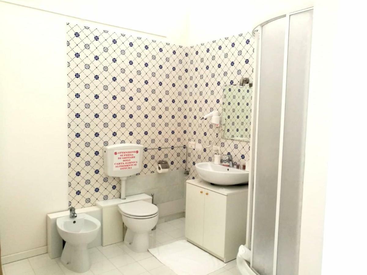 Bed and Breakfast L'Infinito Salerno Exterior foto