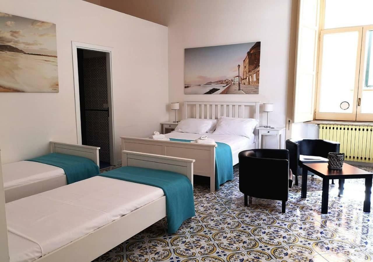Bed and Breakfast L'Infinito Salerno Exterior foto